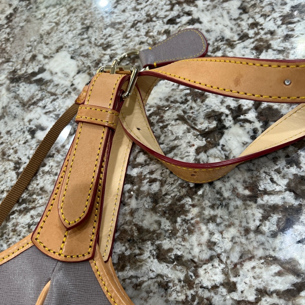 Dooney & Bourke Gray and Tan Shoulder Bag - Picture 7 of 16